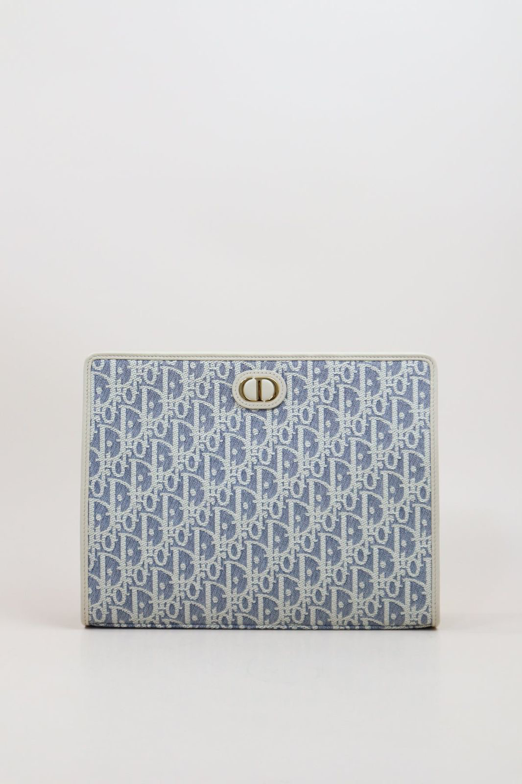Dior 30 Montaigne Pouch